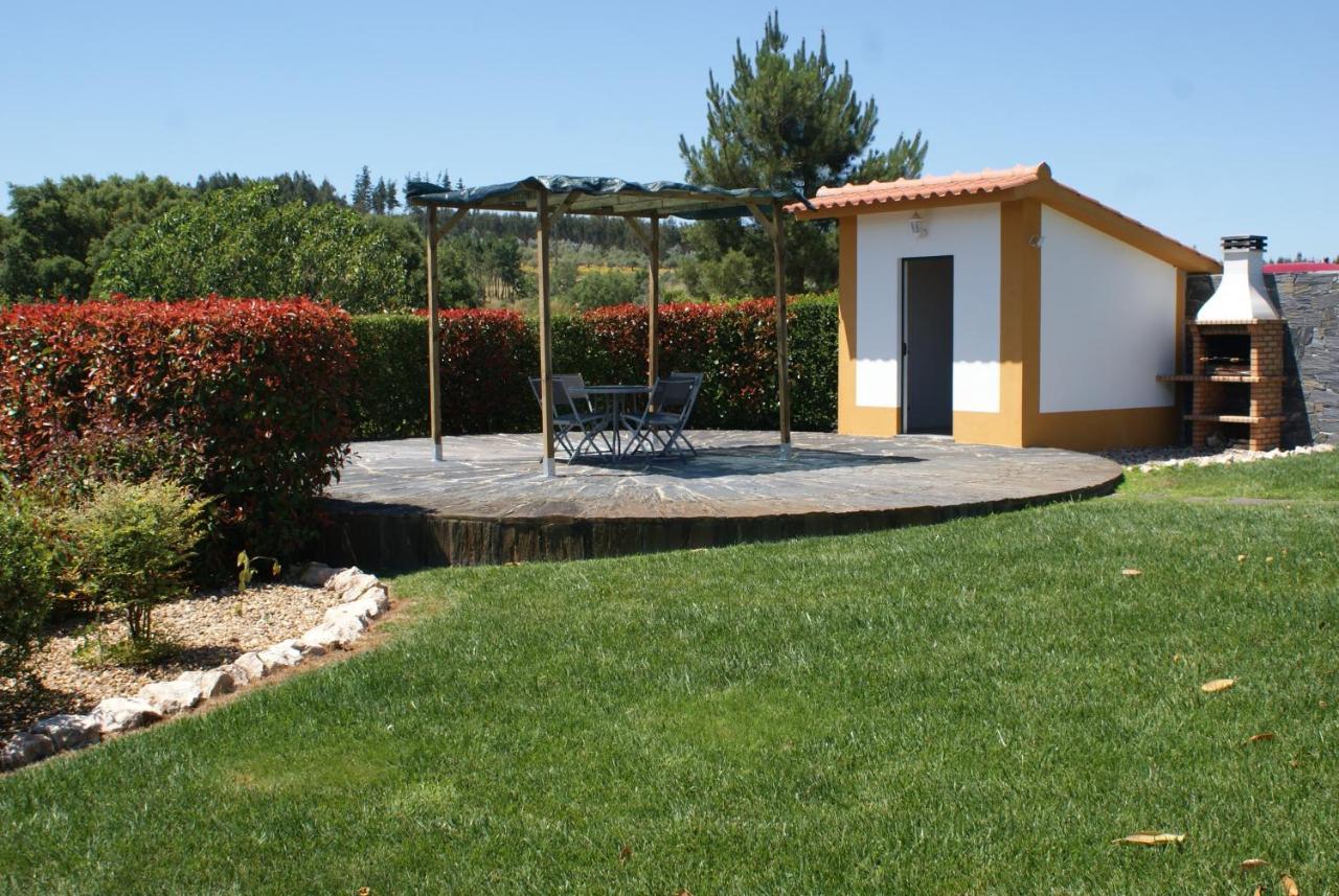 Gasthaus Casa Da Eira Em Dornes - Casa De Campo Familiar Com Piscina Exterior foto